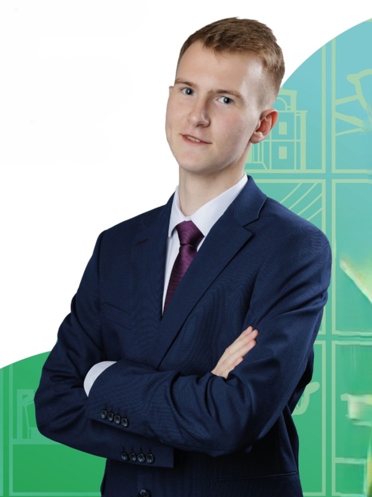 Кузнецов Максим.